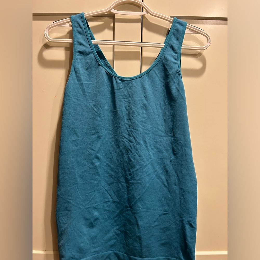 Yelete Tank